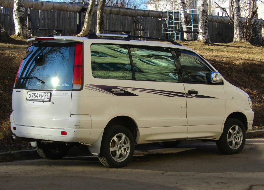 Toyota Town Ace Noah