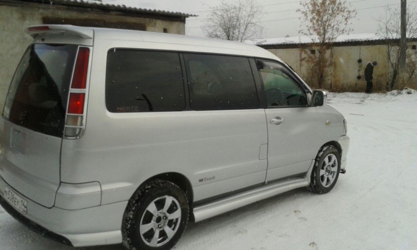 Тойота Таун айс Ноах 2000