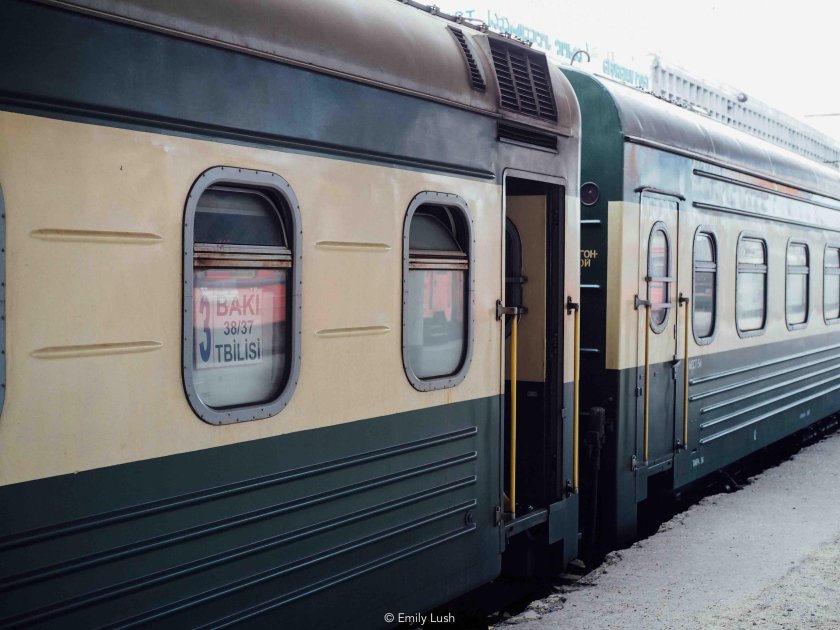 Поезд Баку Тбилиси