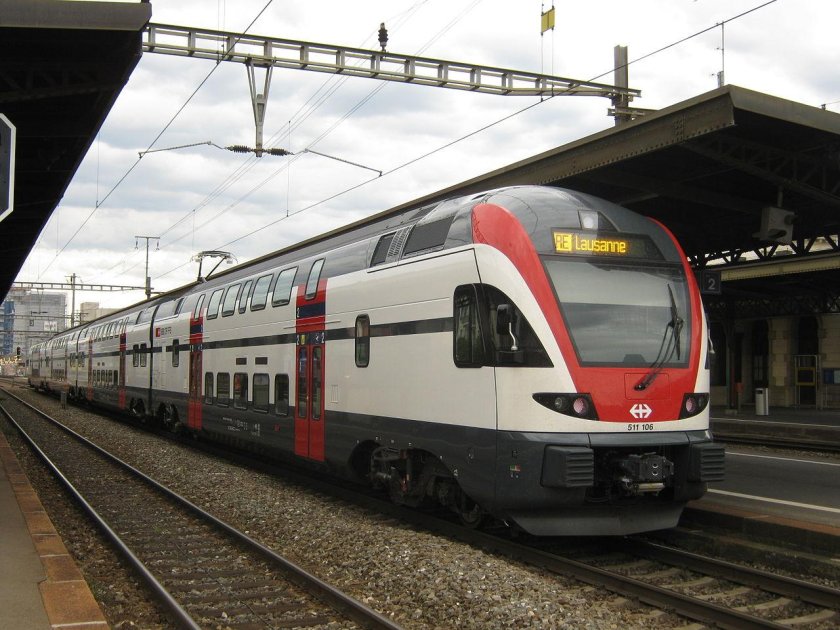 Двухэтажный поезд Штадлер