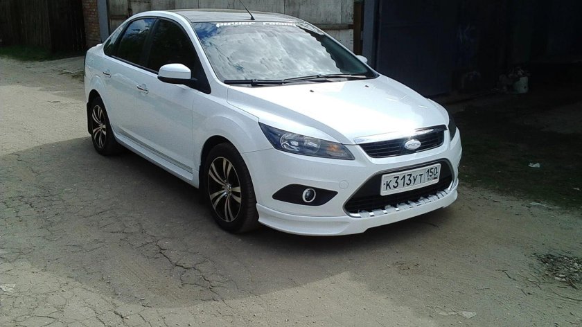 Форд фокус 2 Рестайлинг седан белый