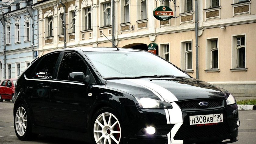 Ford Focus 2 хэтчбек