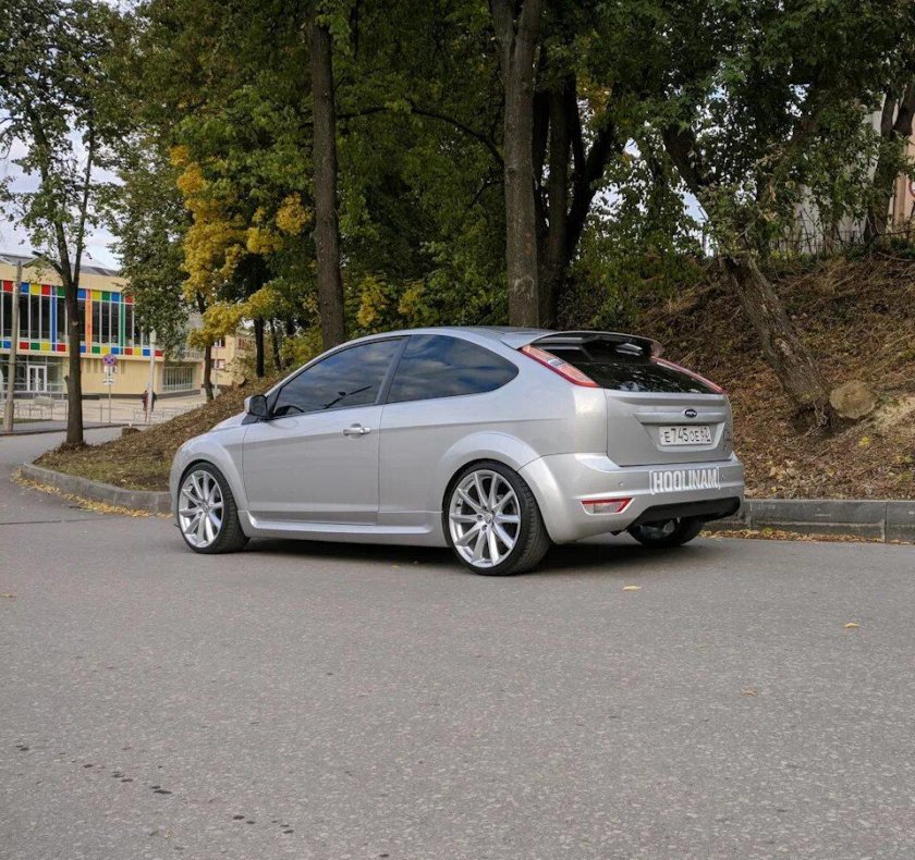Ford Focus 2 серебристый