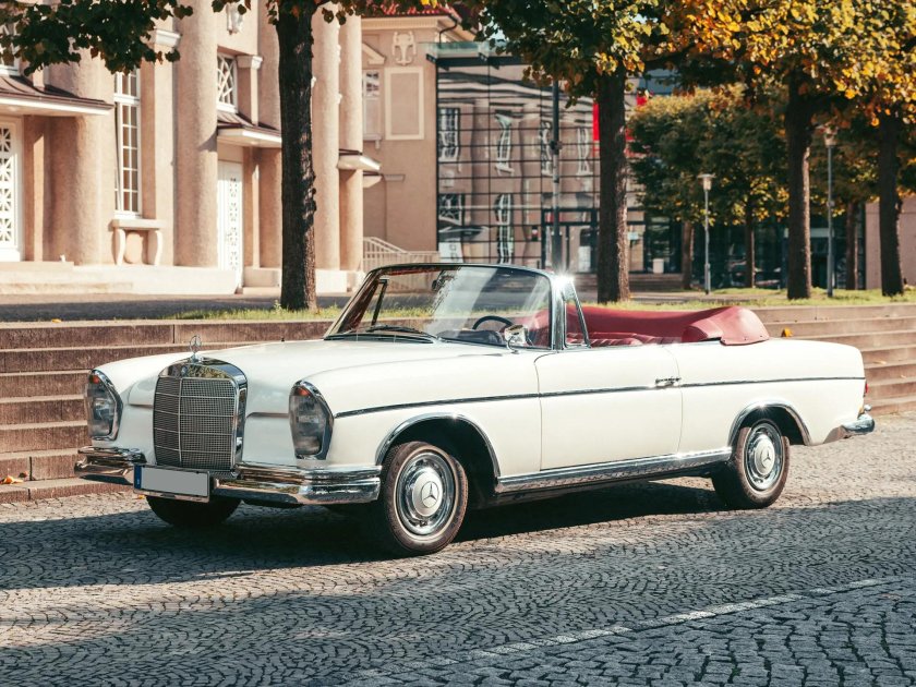 Mercedes-benz 300se cabriolet