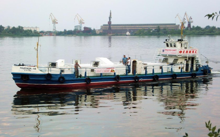 Баржа самоходная проект 105 м