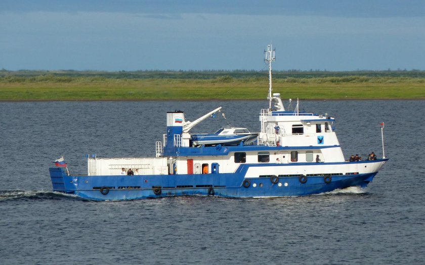 Хансута Яптунэ теплоход