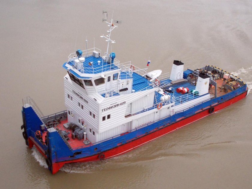 Волгарь 11 судно