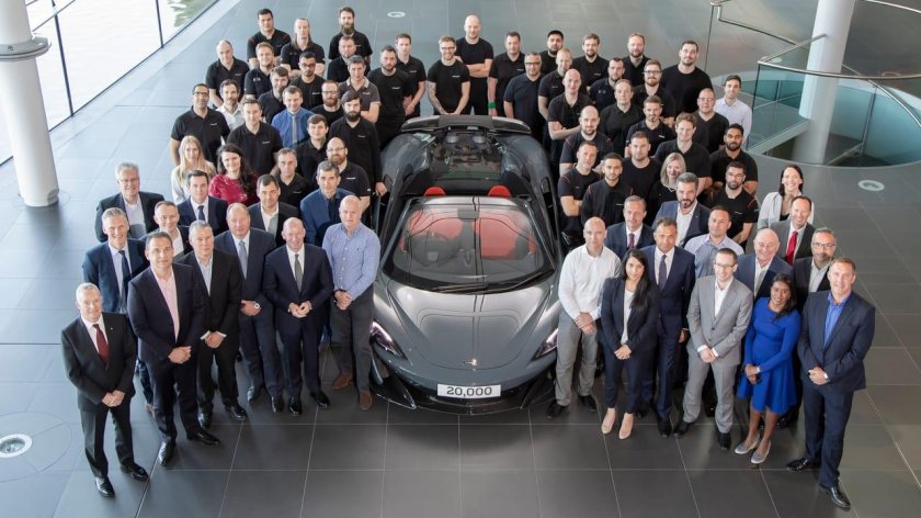 Производственный центр MCLAREN В Уокинге (Великобритания)