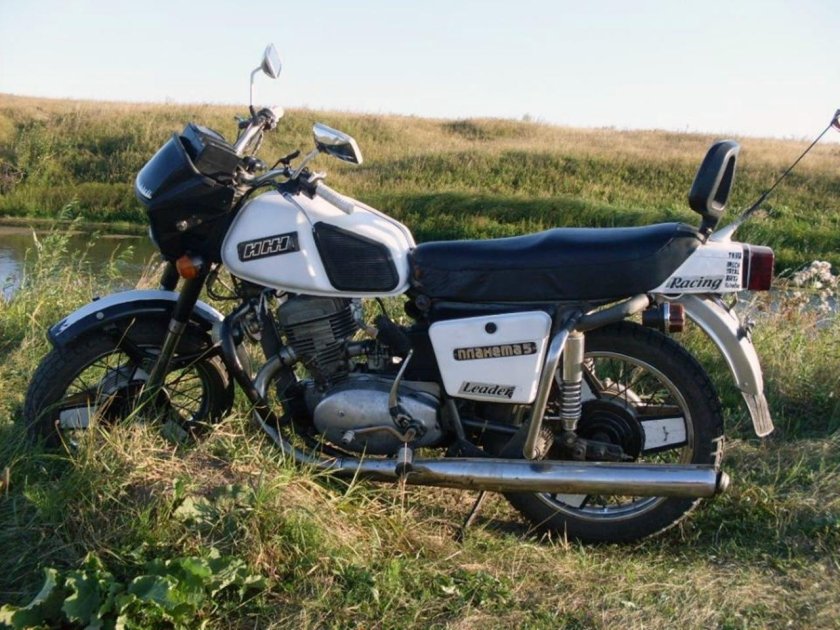 Мотоцикл ИЖ Планета 5