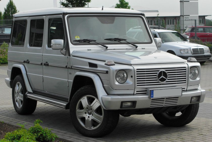 Mercedes Benz g400