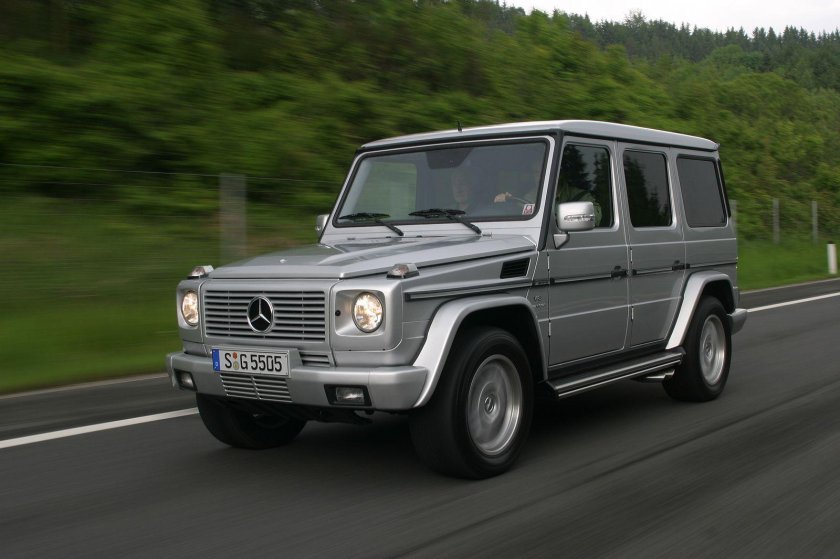Mercedes Benz g55