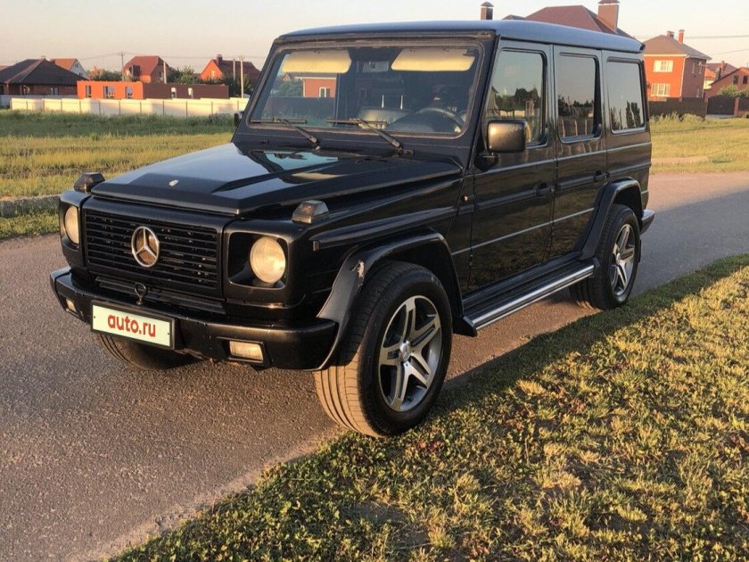 Mercedes Benz g320
