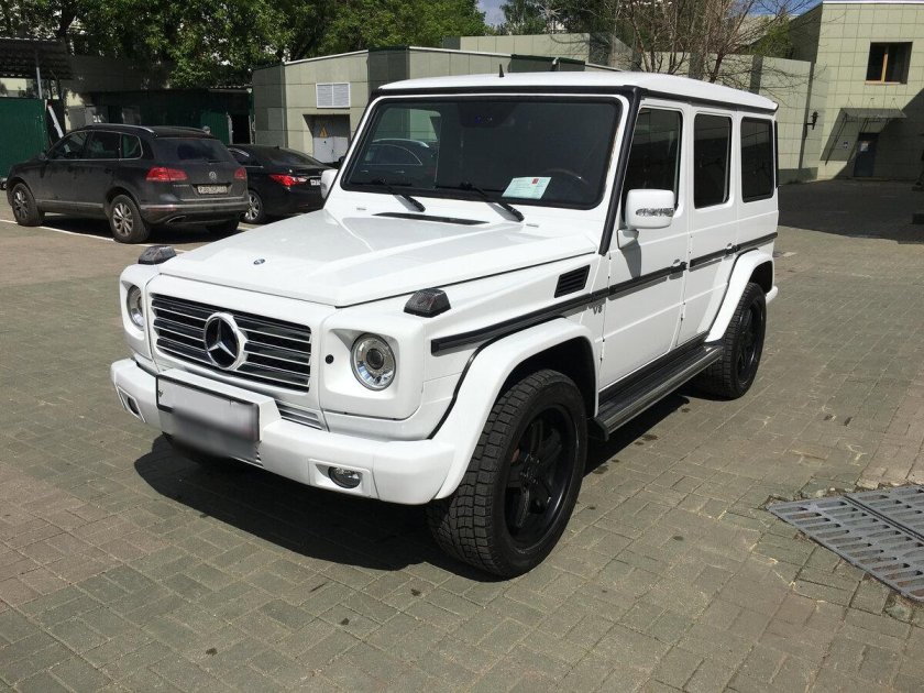 Mercedes Benz w463 белый