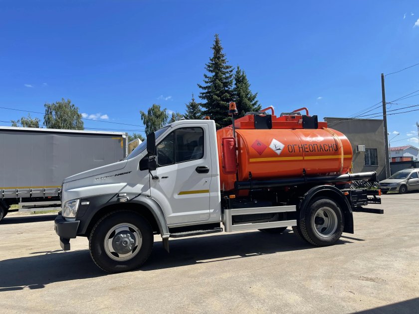 Газон некст бензовоз