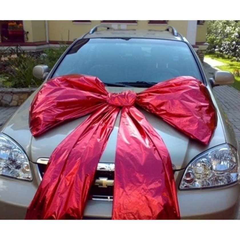 Свадебные украшения на машину