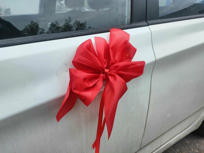 Банты на зеркала для свадебной машины