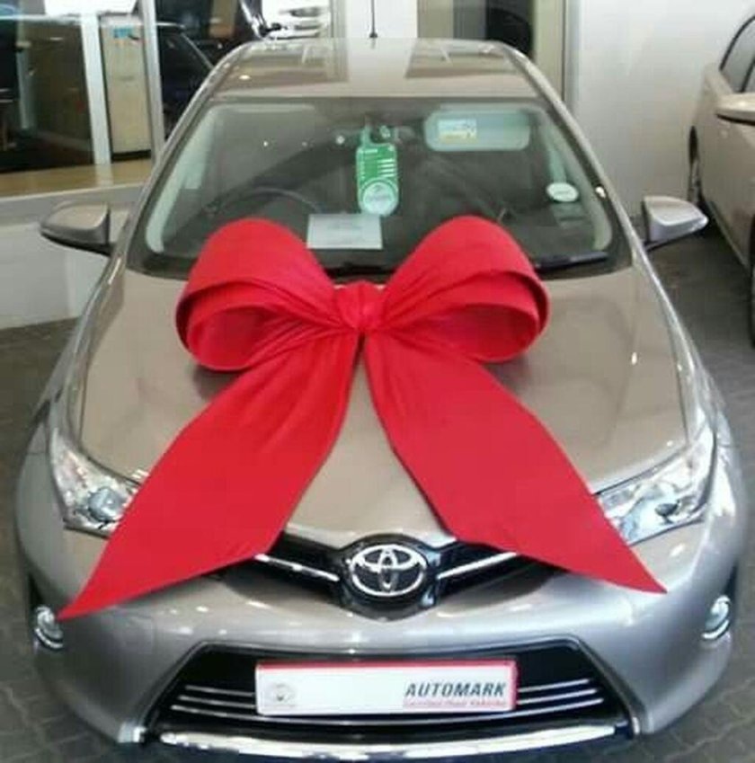 Бант на машину