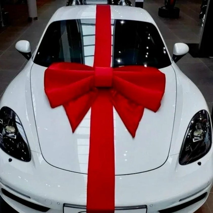 БМВ х6 с красным бантом