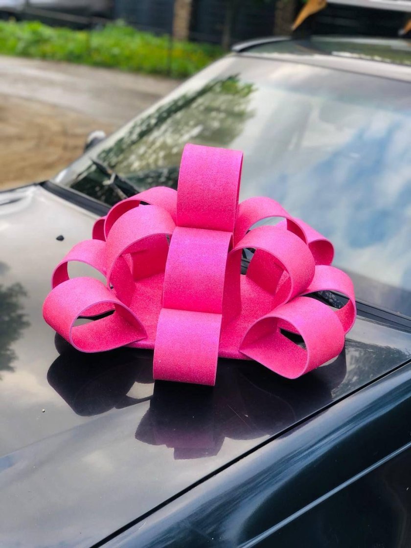 Бант на машину