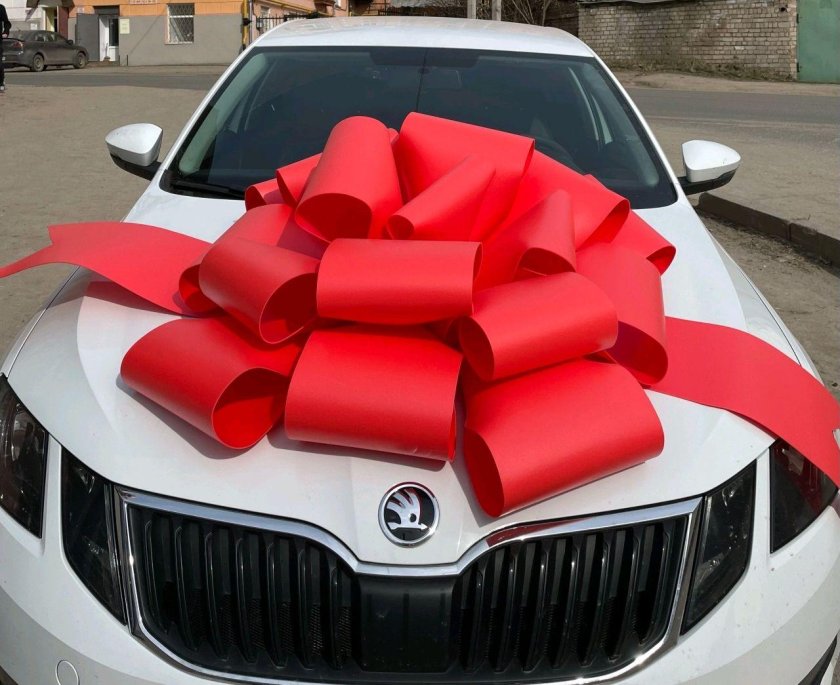 Бант на машину