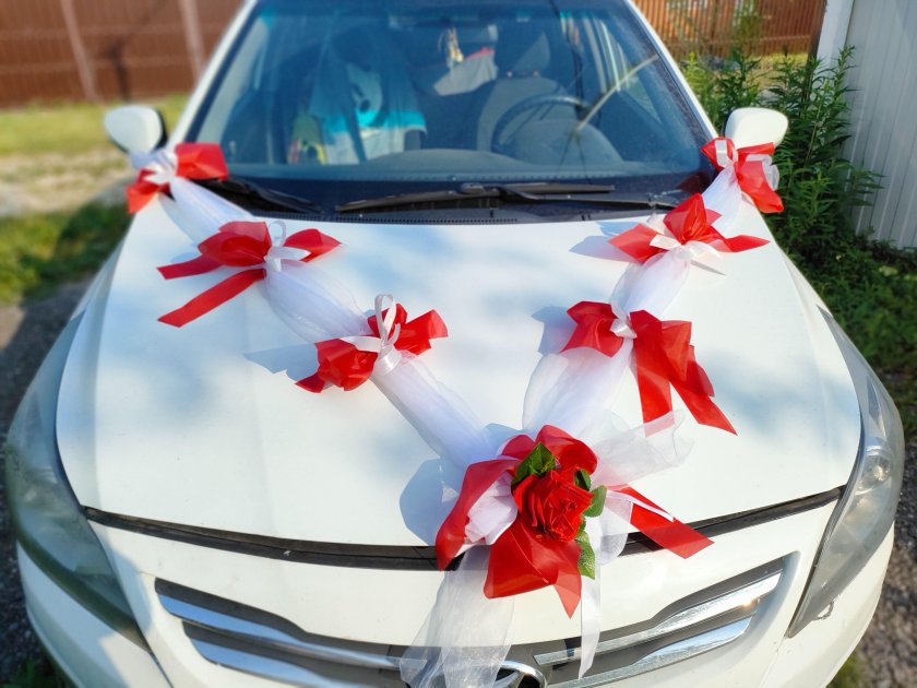 Бант на машину