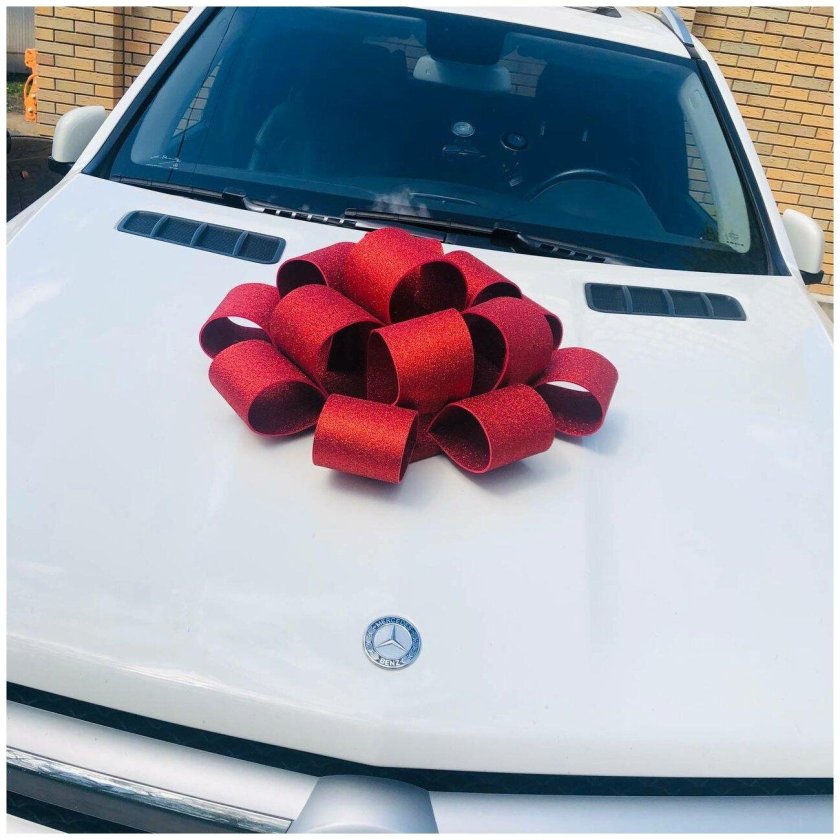 Бант на машину