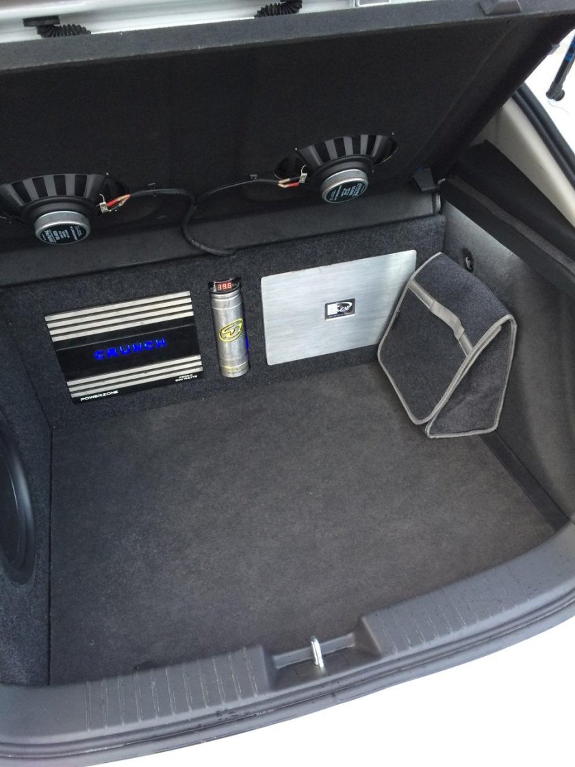 Полка багажника Шевроле Круз хэтчбек