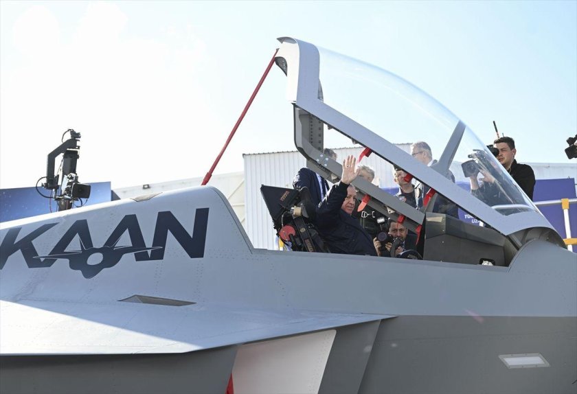 Истребитель Каан турецкий