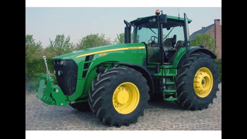 Трактор John Deere 8530