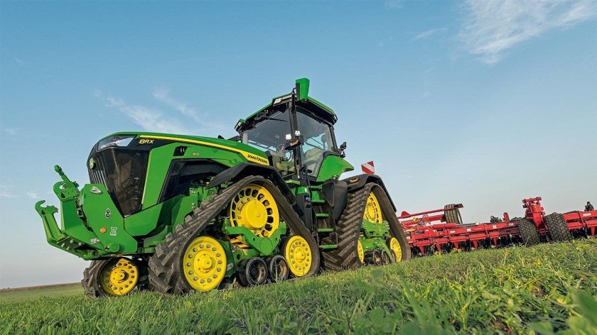 Трактор John Deere 8rx