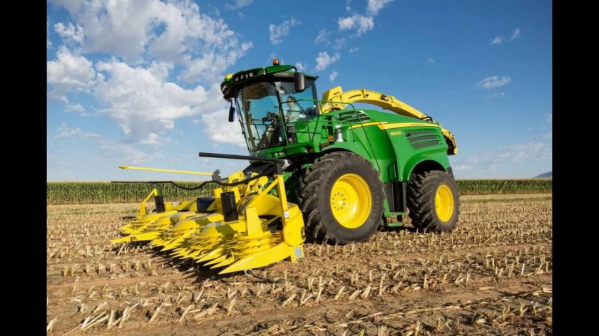 Трактор Джон Дир комбайн