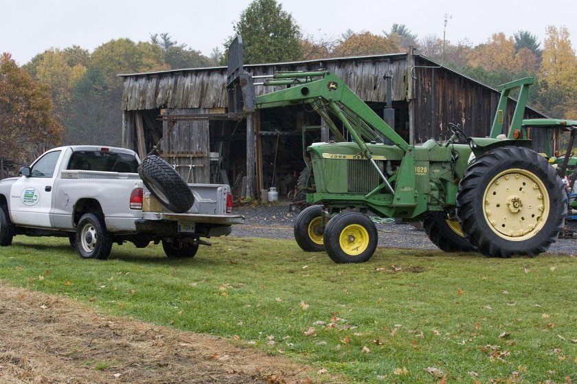John Deere 3020