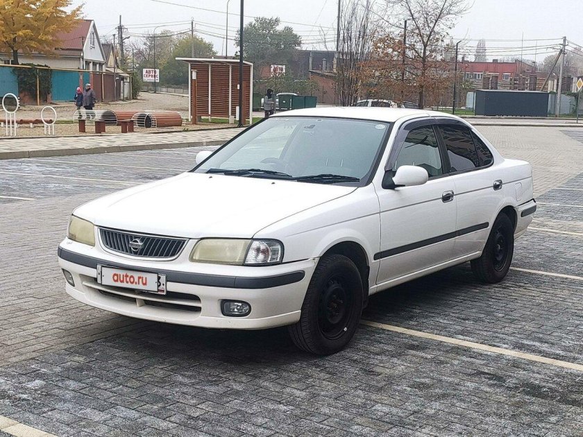Nissan sunny 2000 b15