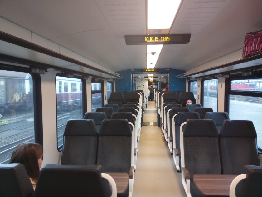 Stadler flirt 200 салон