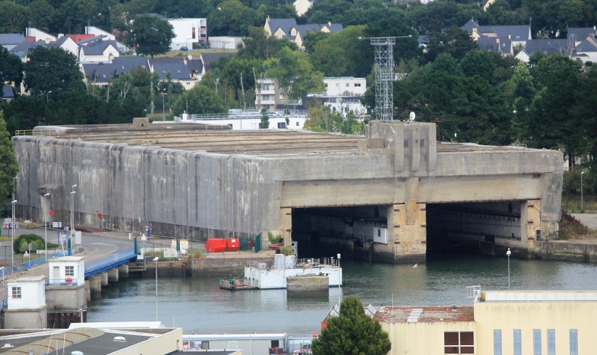 Лорьян база подводных лодок