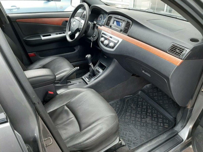 Lifan Solano 620 салон