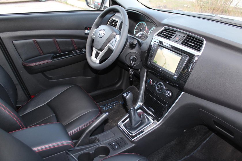 Лифан Солано салон