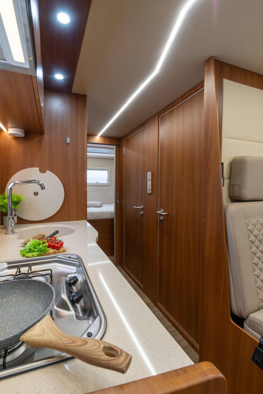 Премиум-автодом камаз 43118 с