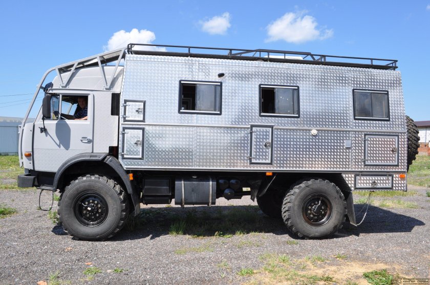 КАМАЗ 43118 автодом