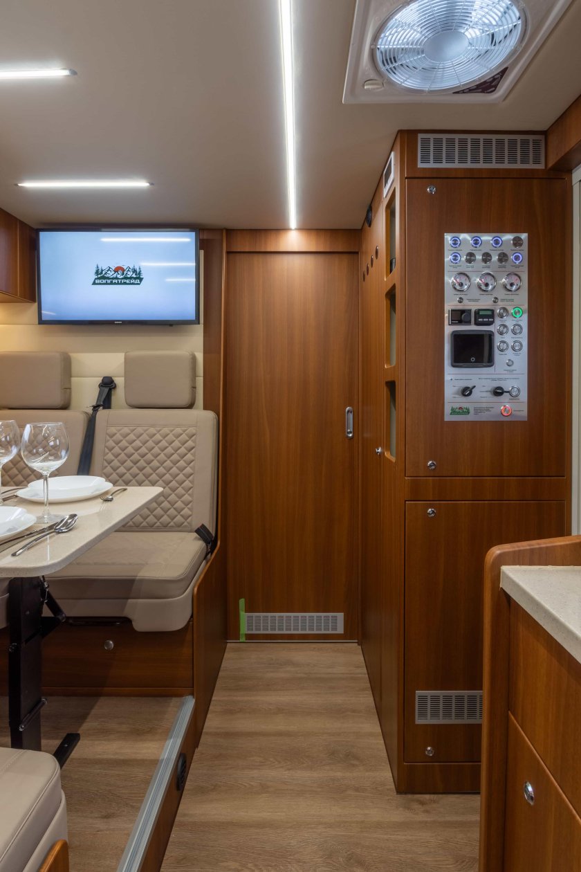 Урал некст 6х6 автодом