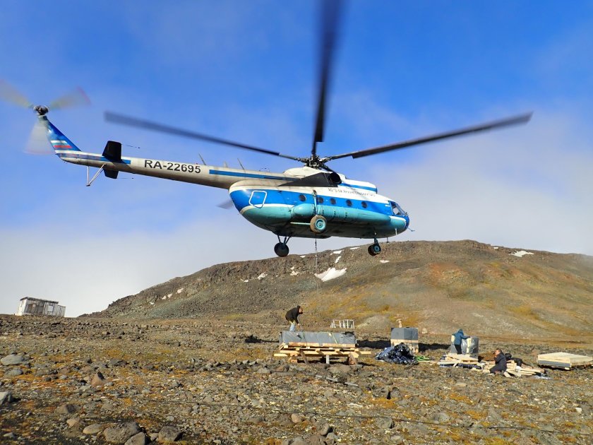 Ми-8 вертолёт