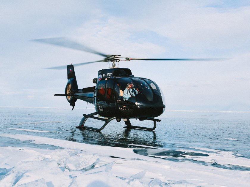 Резиденция лед на Байкале