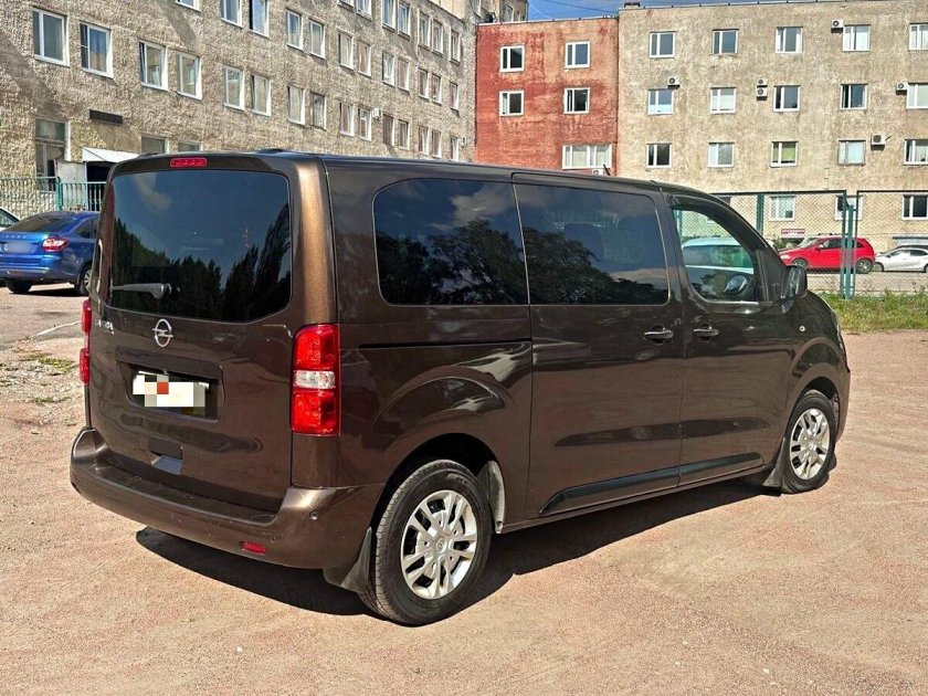 Опель зафира лайф