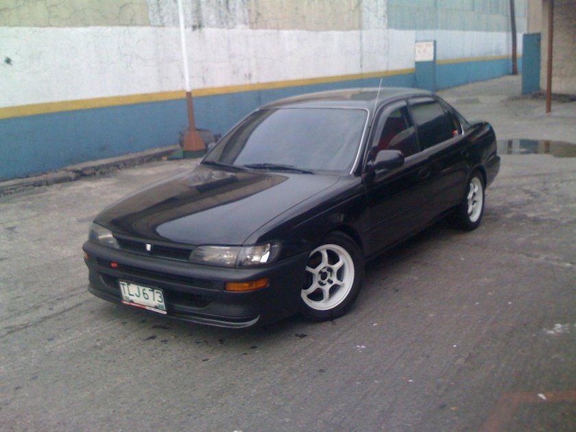 Тойота Королла 100 черная