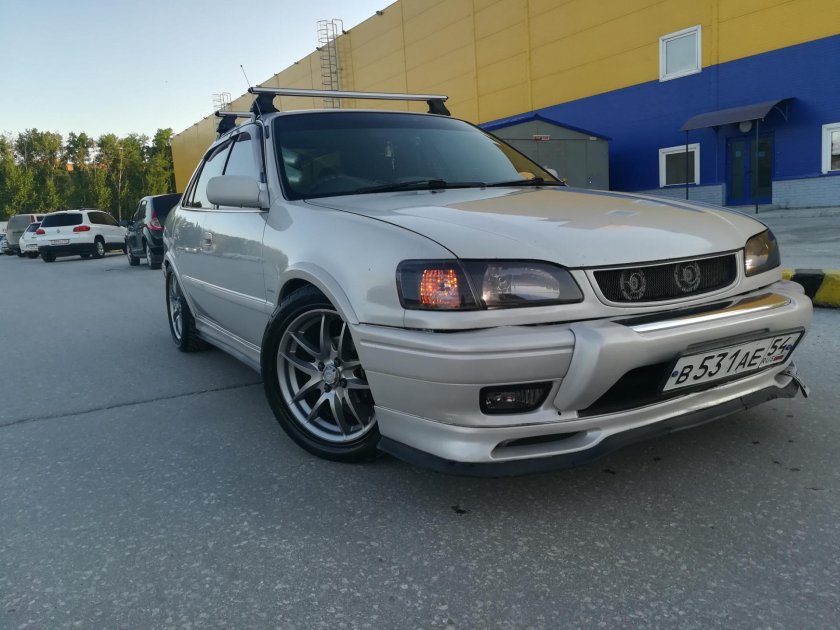 Toyota Sprinter ae114