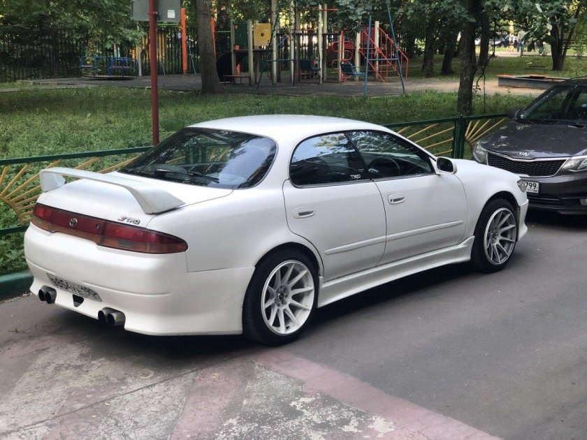 Toyota Sprinter Marino/Ceres