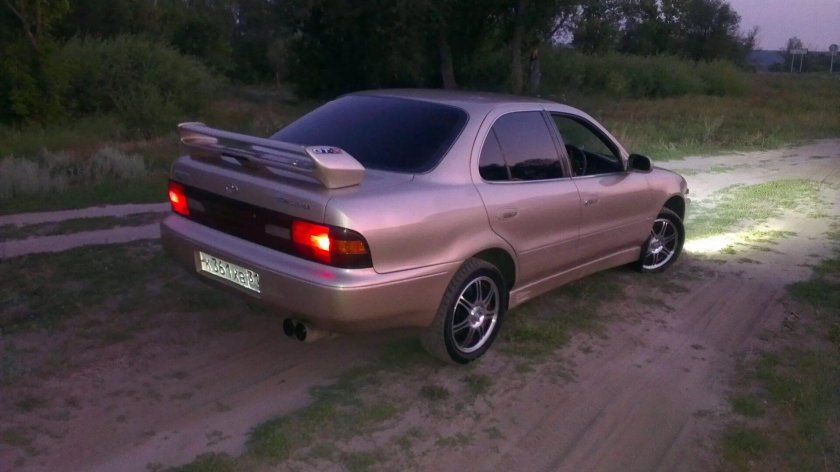 Тойота Спринтер 100