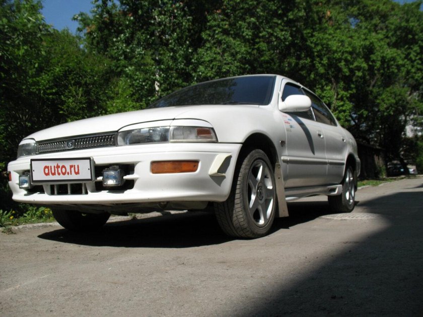 Toyota Sprinter e100