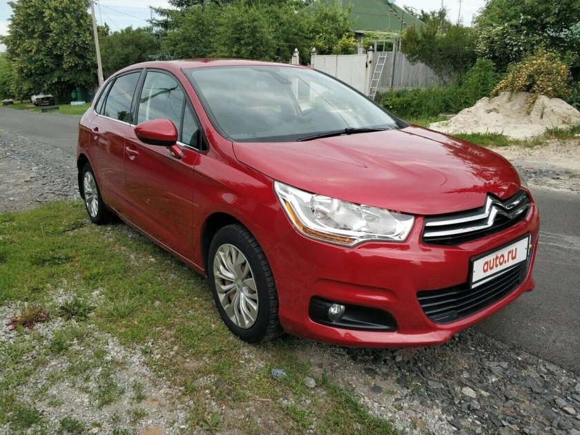Ситроен с4 хэтчбек красный