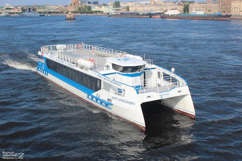 Катамаран форт кроншлот